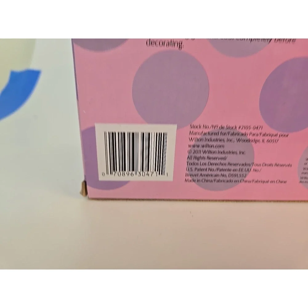 Wilton jumbo cupcake